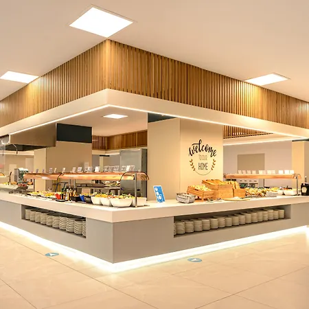 Vibra Beverly Playa ホテル 4*