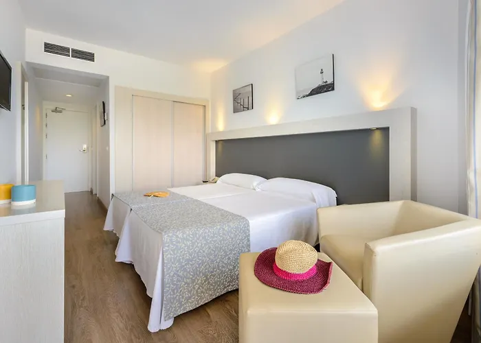 Vibra Beverly Playa 酒店 4*