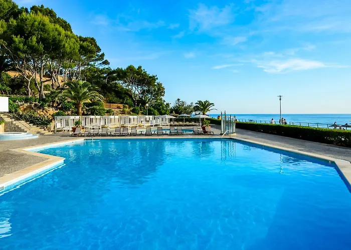 Vibra Beverly Playa Hotel 4*