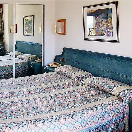 Vibra Beverly Playa Hotel 4*