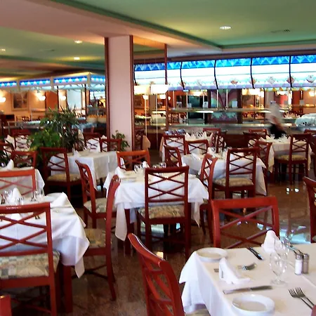 Vibra Beverly Playa Hotel 4*