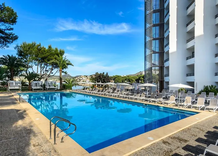 Vibra Beverly Playa Hotel