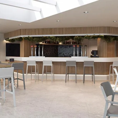 Vibra Beverly Playa فندق باغيرا